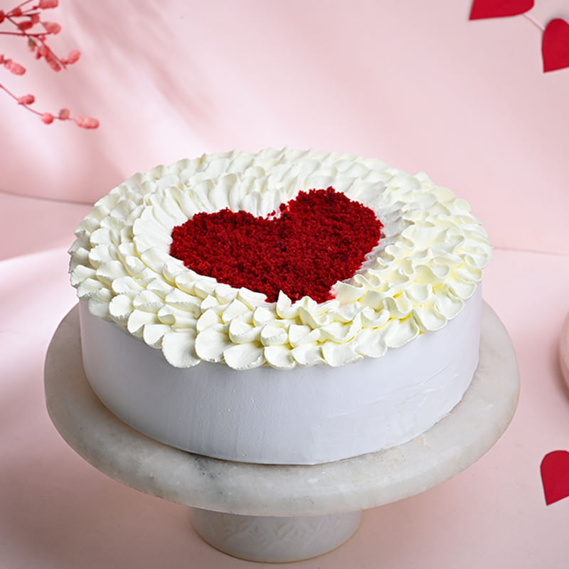 Hearty Dainty Red Velvet Cake